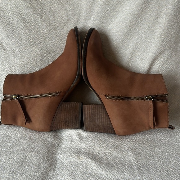 Blondo Vegas 2 Casual Brown Ankle Boots Waterproof Leather Zip Up Size 11M - Picture 2 of 10